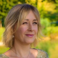 Stella TAMBE